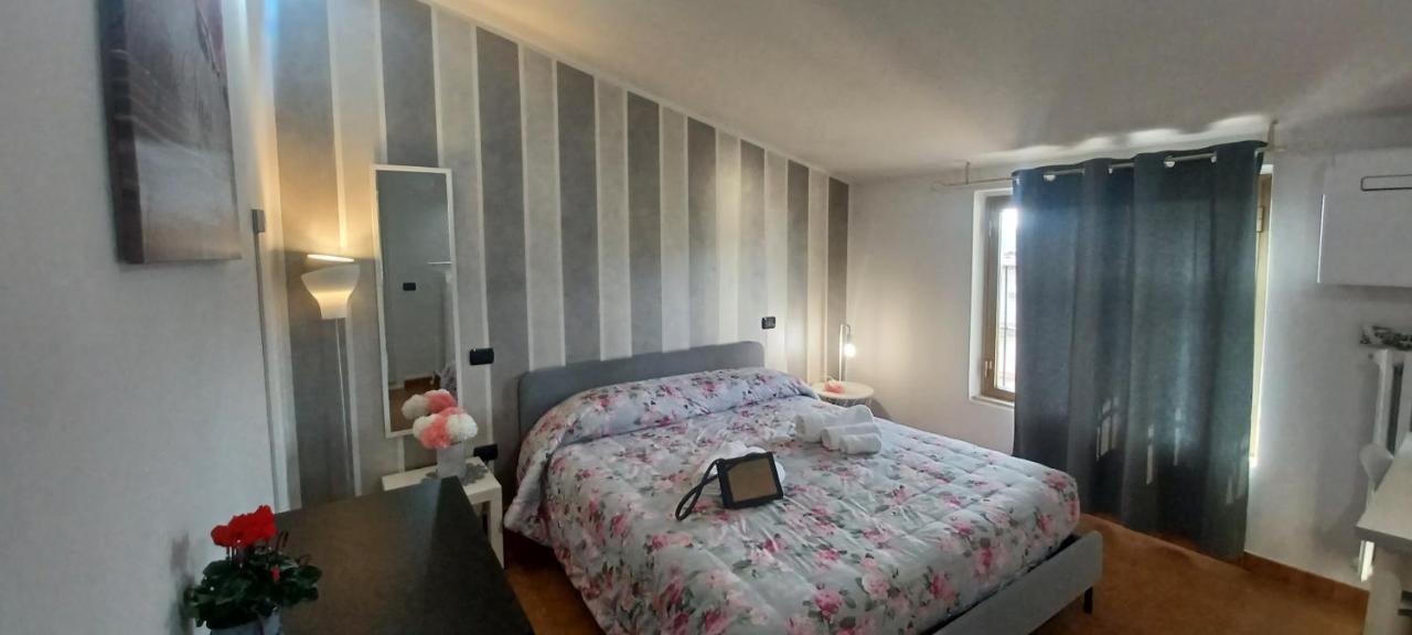 Dino Il Mansardino Apartment Ome Bagian luar foto